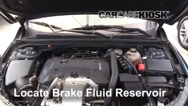 2017 Chevrolet Malibu Premier 2.0L 4 Cyl. Turbo Liquide de frein Contrôler le niveau de liquide de frein